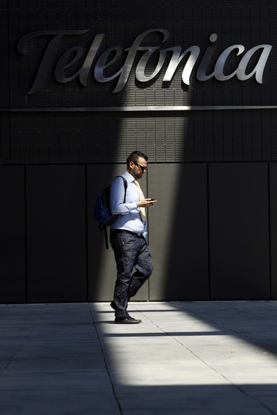 Las  telecos  deberán aportar más fondos a RTVE.