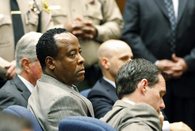 El doctor Conrad Murray, al conocer la sentencia en el tribunal de Los Ángeles.