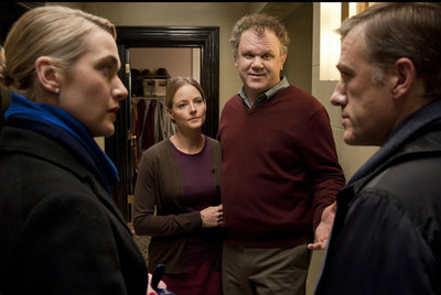 Kate Winslet, Jodie Foster, John C. Reilly y Christoph Waltz (de izquierda a derecha), en un fotograma de  Un dios salvaje. 