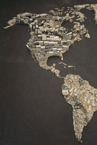 Fragmento del tríptico  WWW (World Map)  (2008), del artista brasileño Vik Muniz.