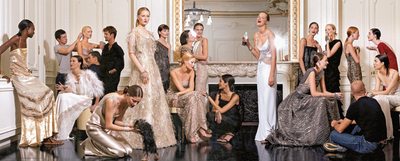 El libro  Valentino, una gran historia italiana,  editado por Taschen, formaba parte de la celebración del 45º aniversario. Incluía potentes imágenes de su carrera. Por ejemplo, una fotografía de sus trajes.