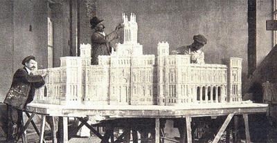 Maqueta en escayola del proyecto de 1904 de Palacios y Otamendi para la Casa de Correos y Telégrafos, hoy sede del Ayuntamiento.