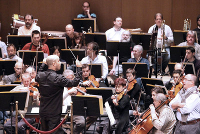 Música para el 25 aniversario