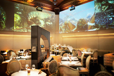 El espacio  Gallery  del restaurante londinense Sketch, con una instalación de Sophie von Cundale.