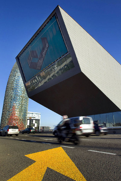 Fachada del Dhub donde se iba a instalar la gran pantalla de luces led.