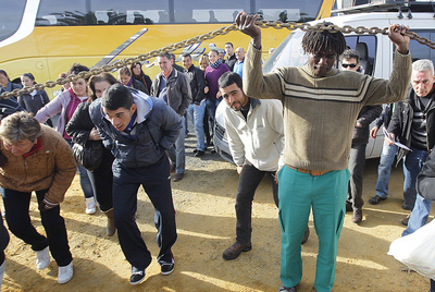Los jornaleros ocupan una finca y piden trabajo a Martínez de Irujo por llamarles vagos