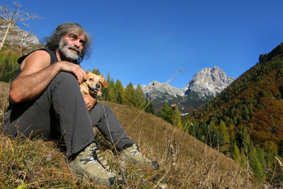 El autor italiano Mauro Corona publica en España  Fantasmas de piedra.  