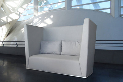El sofá  Highback Noon,  galardonado con el premio internacional Good Design Award 2011.