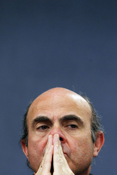 Luis de Guindos, durante la rueda de prensa.