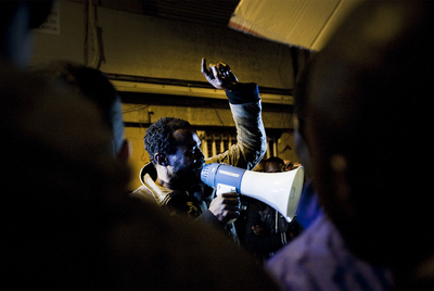 Unos 150 senegaleses vuelven al Besòs para recordar a Ibrahima Dyey