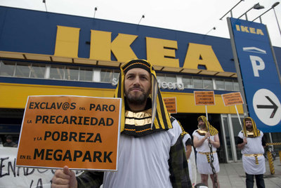 Protesta contra los despidos y las condiciones laborales de Ikea
