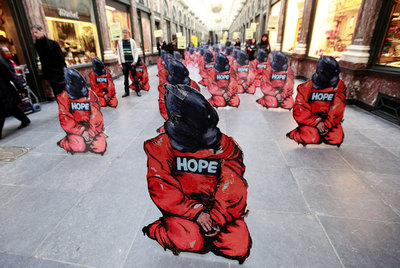 Una década de horror en Guantánamo