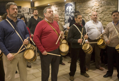 La Unión Artesana ensaya la tamborrada.