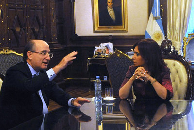 Antonio Brufau y la presidenta de Argentina, Cristina Fernández, en una reunión de hace dos años.