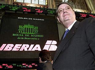 Iberia se estrena con ligeros recortes en una sesión pésima