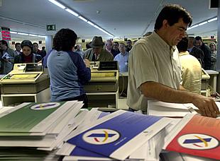 Comienza el plazo para presentar la declaración de la renta del año 2000