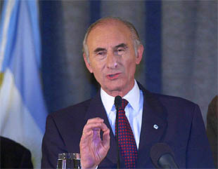  Fernando de la Rúa ratifica el plan de ajuste argentino   En la imagen, el presidente argentino, en un momento de su discurso.