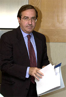 Durán dicta un laudo que garantiza la paz laboral en Iberia durante cuatro años