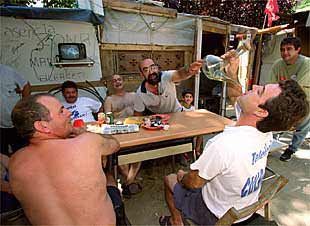 El Gobierno aprueba que toda la plantilla de Sintel pase a la situación legal de desempleo