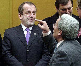 España pide a los Quince mayor liberalización económica para lograr el pleno empleo