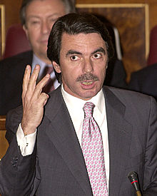 Aznar defiende su reforma del paro porque lucha contra "los que no quieren trabajar"