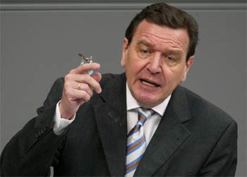 El canciller alemán durante su discurso.