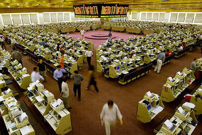 China mantiene el tipo de cambio del Yuan prácticamente fijo desde 1998.