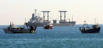 Al menos 4.000 pasajeros de Transmediterránea y Baleária, afectados por la huelga de pescadores