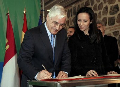 Corredor se suma la teoría de Solbes y rechaza "impedir artificialmente el necesario ajuste" inmobiliario