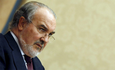 Solbes: "Tan malo es denegar un crédito como dárselo al que no lo pueda devolver"