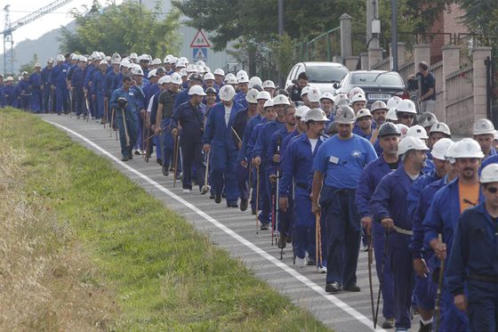 Imagen de un momento de la marcha de Villablino a León.