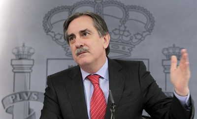 El ministro de Trabajo, Valeriano Gómez, tras el Consejo de Ministros.