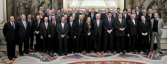 Foto de familia de la reunión organizada por Exteriores con representantes de 25 empresas españolas con el objetivo de impulsar su imagen y la Marca España en el exterior.