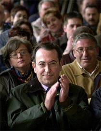 Redondo critica a Ibarretxe por "poner cara llorosa" ante la situación que viven  los ediles socialistas