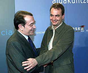 Zapatero pide a los votantes del PNV que impulsen el cambio en el partido
