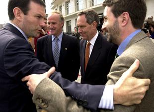 Ibarretxe asegura que nunca gobernará con quien no defienda sus ideas pacíficamente