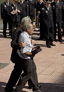 Miles de personas salen a la calle para manifestar su repulsa contra ETA