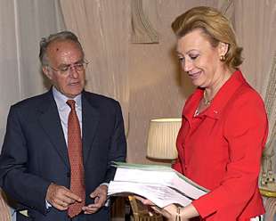 PP y PSOE aplazan las negociaciones para renovar los cargos institucionales