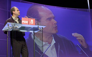 El PSOE refrenda las primarias y limita a tres los mandatos en un mismo órgano de dirección