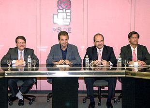 Zapatero se reúne con los 'barones' para unificar posturas ante el nuevo modelo de financiación