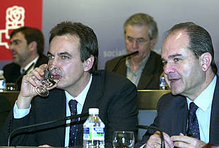 Zapatero advierte al PP de que el 'caso Gescartera' "pondrá a cada uno en su sitio"