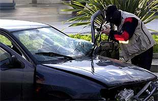 ETA  hiere de gravedad con una bomba lapa a un joven dirigente socialista en Sestao
