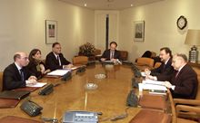 El PSOE pide que el Gobierno pueda disolver los  ayuntamientos que apoyen al  terrorismo