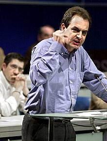 Zapatero insta a Ibarretxe a que lidere "una rebelión ciudadana" contra ETA