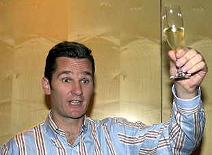 La Infanta Cristina da a luz en Barcelona a Miguel, su tercer hijo y quinto nieto de los Reyes