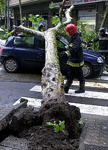 El temporal de lluvia y viento se instala en Cataluña