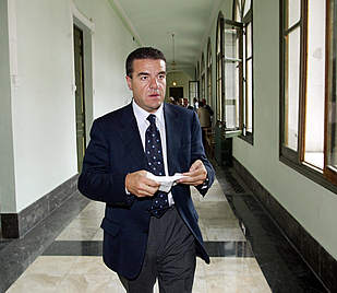 Dimite Ismael Álvarez tras ser condenado por acoso sexual a Nevenka Fernández