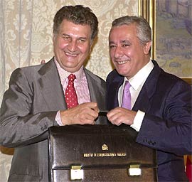 Arenas promete "serenidad y firmeza" ante el desafío de las instituciones vascas