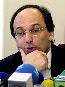 Londres rechaza el referéndum convocado por Caruana para octubre