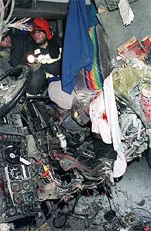 Tres muertos y 41 heridos al volcar en Cáceres un autobús portugués